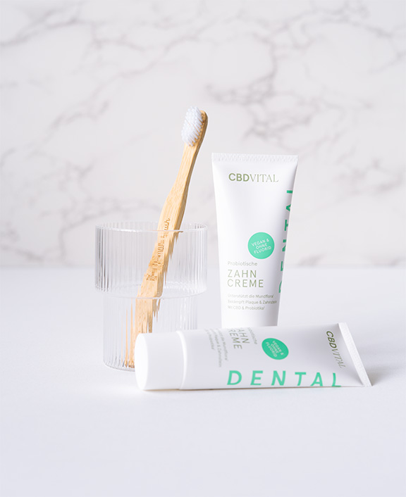 CBD Zahncreme mit Probiotika für empfindliche Zähne und Zahnfleisch